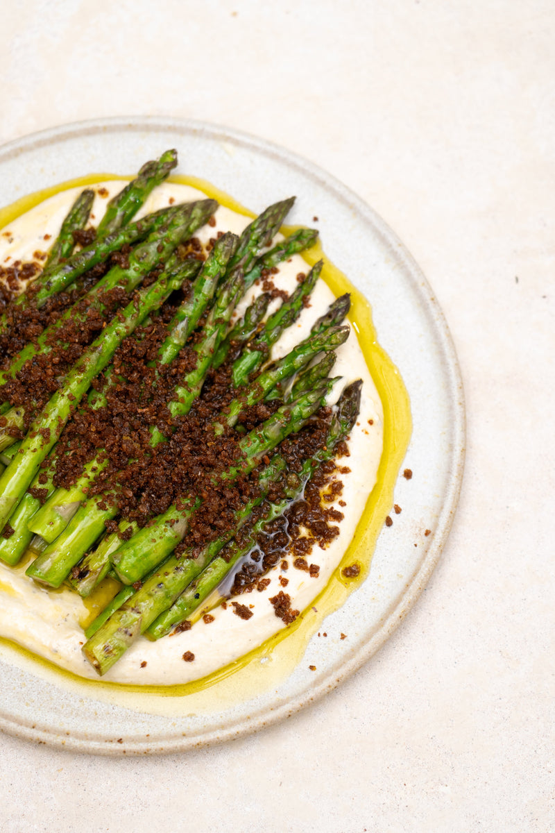 Asparagus with anchovy yogurt and rye crumbs – Citizens of Soil